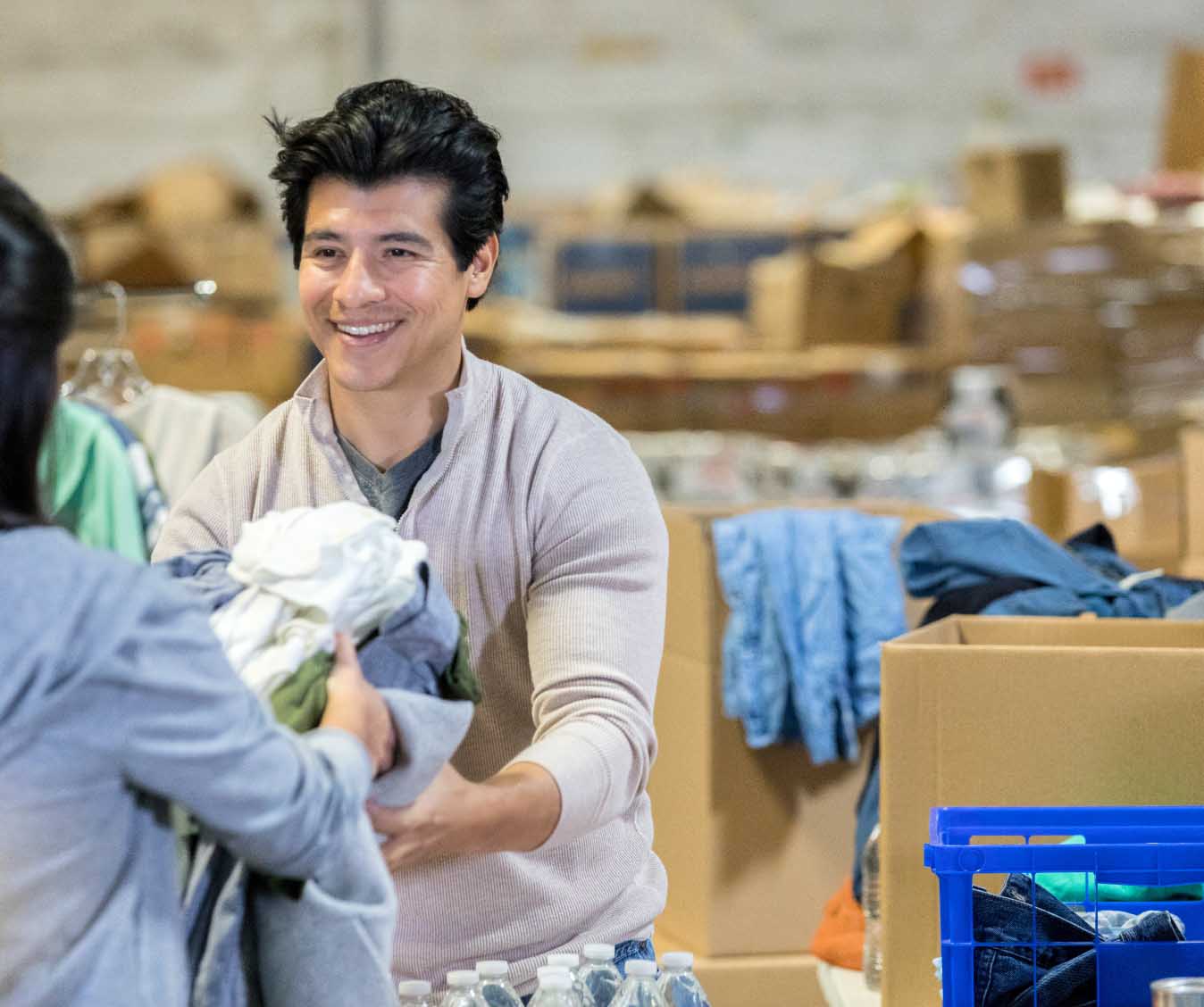 Ohio Valley Goodwill Volunteer accepts blanket donations