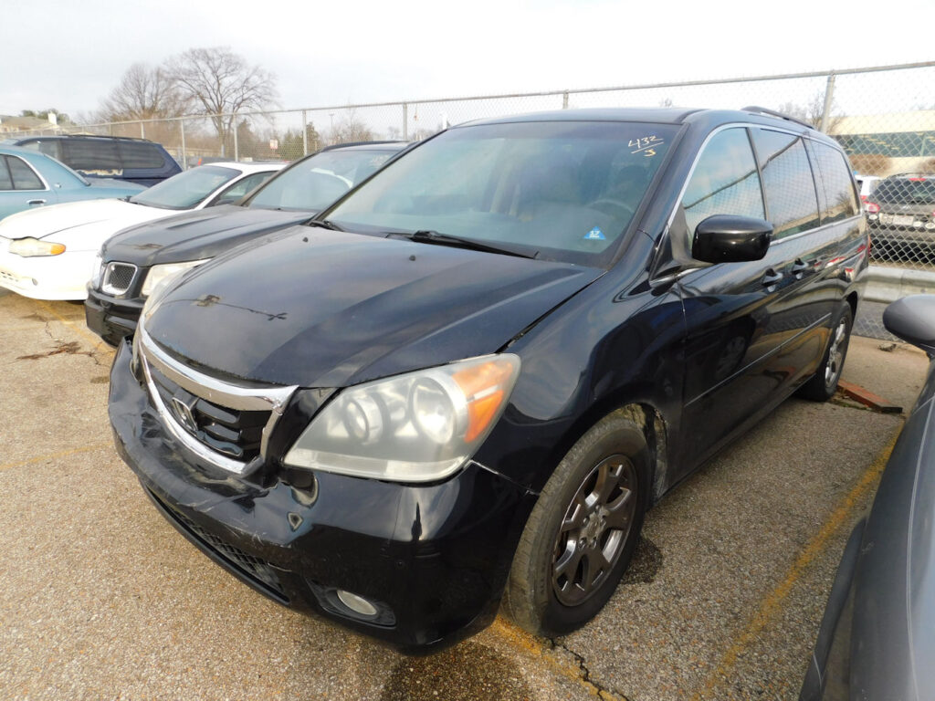 Donated van at Ohio Valley Goodwill auto auction