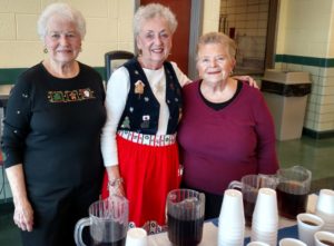 Service Guild Members Host Holiday Luncheon