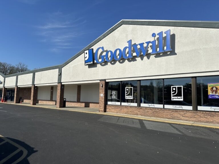Loveland Goodwill Store